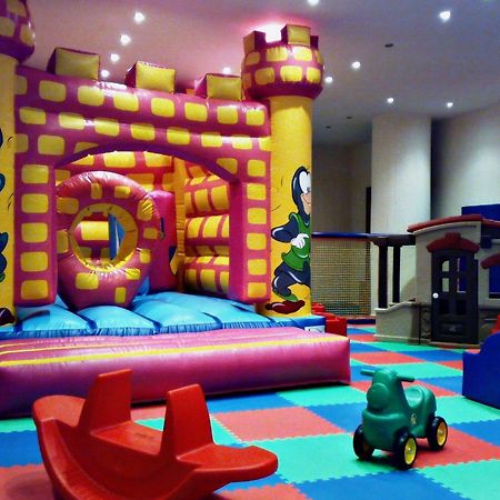 Alexander Beach Hotel & Spa Alexandrupoli Exteriér fotografie An indoor play area